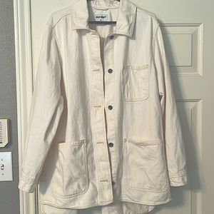 Off-white denim oversized jacked from Old Navy. Light weight and barely worn.